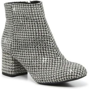 Kelly & Katie Thessa Bootie